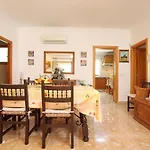 Mar Villa